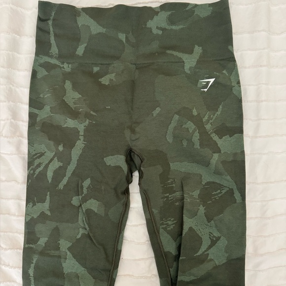 Gymshark Green Camo Leggings - Picture 3 of 4